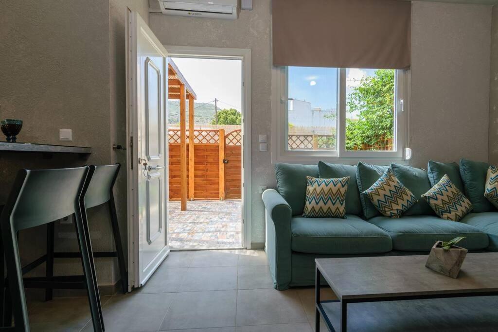 Konstantinos , Luxury Maisonette In Chania Ferienhaus Mourniaí